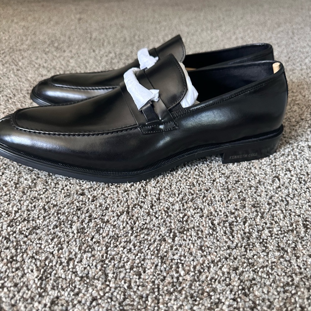 Kenneth Cole Black Men's Loafers - Picture 2 of 8